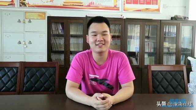2020年高考河南省理科状元李昊以724分的优秀成绩被清华大学录取