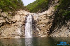 信阳浉河黑龙潭瀑布