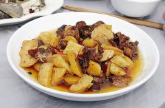 土豆烧排骨的做法,土豆烧排骨怎么做
