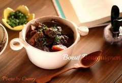 酒香迷人的红酒炖牛肉