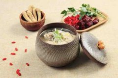 红枣人参炖鸡汤